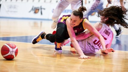 Октябрь в пользу «Ники»