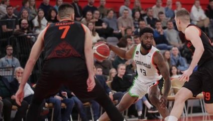 «Уралмаш» выиграл Свердловское дерби