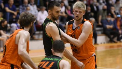 «Уралмаш» вернул преимущество своей площадки в уральском полуфинале