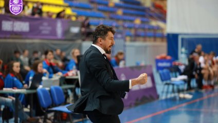 «Университет-Югра» начал с победы