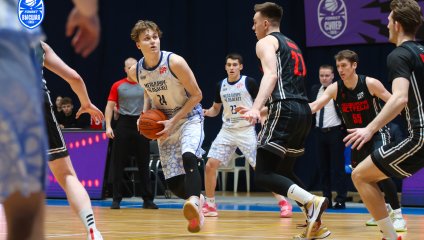 «Чебоксарские Ястребы» одержали драматичную победу в Магнитогорске