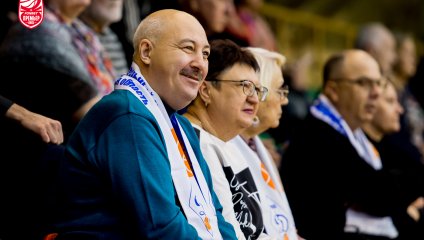 «НИКА-Лузалес» выиграла концовку в Новосибирске