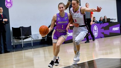 "Львицы" обыграли лидера