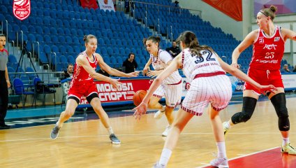 "Спарта энд К" громит "МБА-МГУСиТ" на домашней площадке