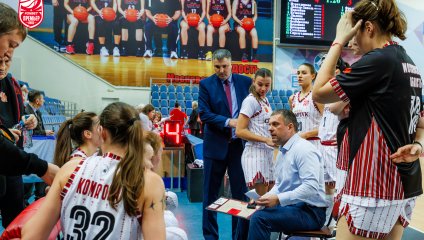 "Спарта энд К" громит "МБА-МГУСиТ" на домашней площадке