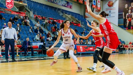 "Спарта энд К" громит "МБА-МГУСиТ" на домашней площадке