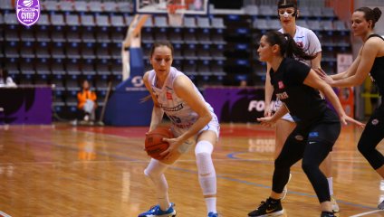 «Энергия» поднимается в тройку лидеров