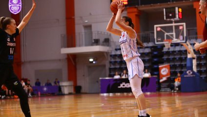 «Энергия» поднимается в тройку лидеров