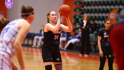 «Энергия» поднимается в тройку лидеров