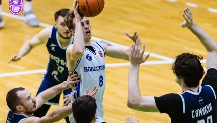 "Новосибирск" проиграл одному из лидеров чемпионата