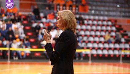 «Энергия» победно начинает выступление в плей-офф