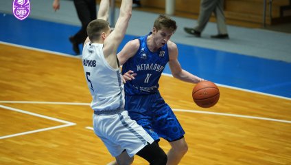 "Барнаул" дома уступил "Металлургу"