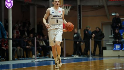 "Барнаул" дома уступил "Металлургу"