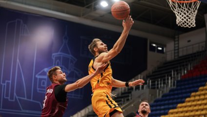 «Химки» дома разгромили «Барнаул»