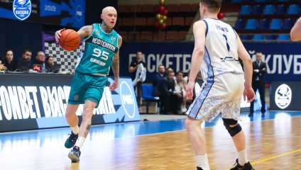 «Металлург-Челбаскет» одержал победу над «Нефтехимиком»