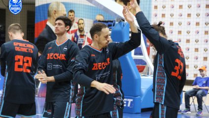 «Десна» побеждает и выходит на первое место