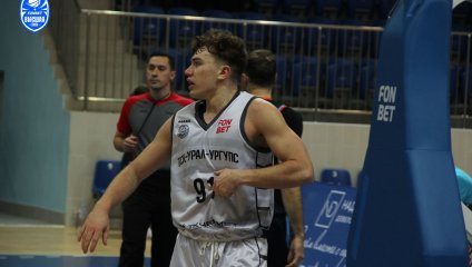 «Десна» побеждает и выходит на первое место