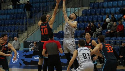 «Десна» побеждает и выходит на первое место