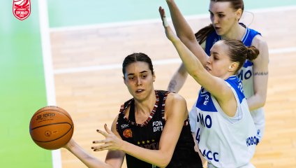 "Спарта энд К" побеждает в Новосибирске