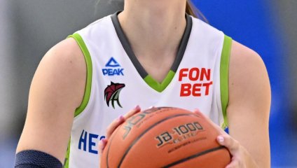 «Нефтяник-Титан» дома обыгрывает «Энергию»