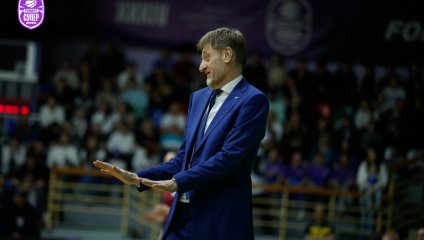 "Новосибирск" уступает дома