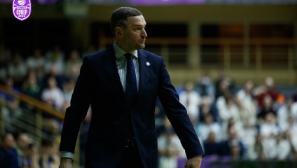 "Новосибирск" уступает дома