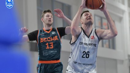 Уральцы уступают «Десне» в первом домашнем матче