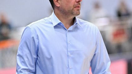 Нефтяник-Титан - Спарта энд К (04.10.2026)