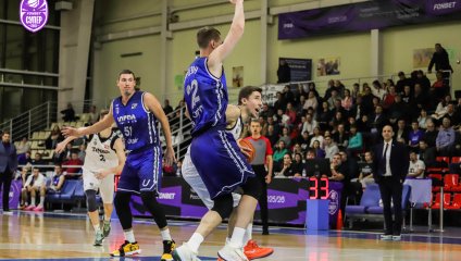 "Тамбов" в напряженном матче уступает дома