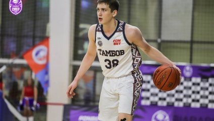 "Тамбов" в напряженном матче уступает дома