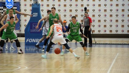 «Десна» уверенно забирает первый матч с «Динамо-МГТУ»