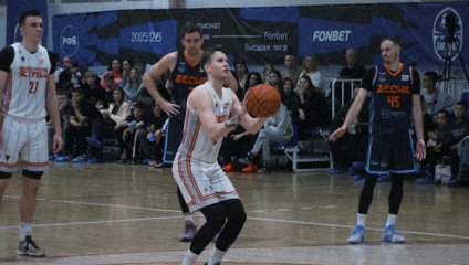 «Чебоксарские Ястребы» упустили победу в матче с «Десной»