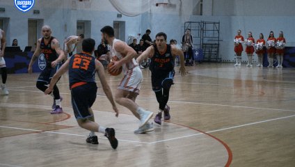 «Чебоксарские Ястребы» упустили победу в матче с «Десной»