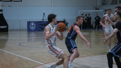 «Чебоксарские Ястребы» упустили победу в матче с «Десной»