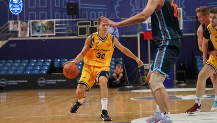 «Десна» обыгрывает «ЦСП-Химки» в гостевом матче