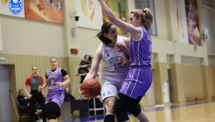 «Енисей-2» обыграл лидера чемпионата