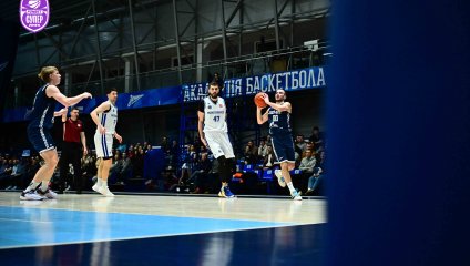 «Зенит»-2 уступает «Новосибирску»