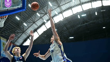 «Зенит»-2 уступает «Новосибирску»