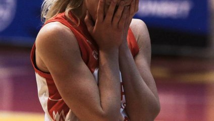 «Славянка-ЧКПЗ» вновь одерживает победу над «Спартаком» в напряженном противостоянии