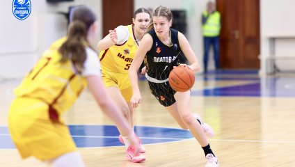 «Надежда-2» терпит поражение от «Платова-РГЭУ»