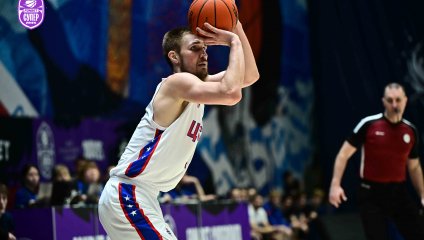 «Зенит»-2 побеждает армейцев в напряженной концовке