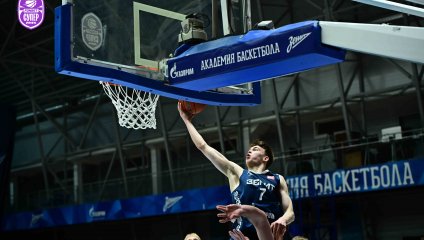 «Зенит»-2 побеждает армейцев в напряженной концовке