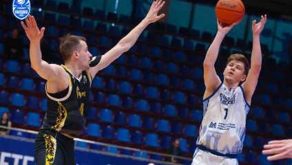 «Русичи» начали полуфинал с победы