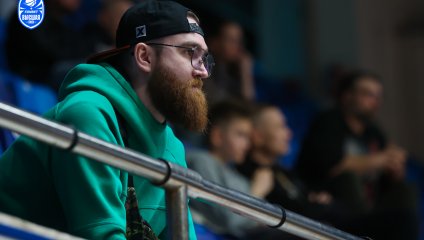 «Русичи» начали полуфинал с победы