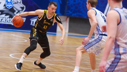 «Русичи» начали полуфинал с победы