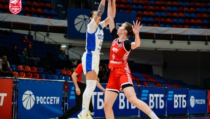 «Динамо» побеждает в московском дерби