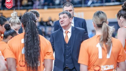 Уверенный старт и непростая концовка: УГМК дома обыграл новосибирское «Динамо»