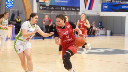 «Нефтяник-Титан-2» обыгрывает лидера