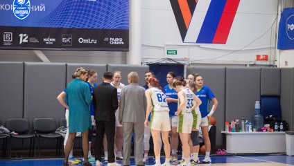 «Нефтяник-Титан-2» обыгрывает лидера