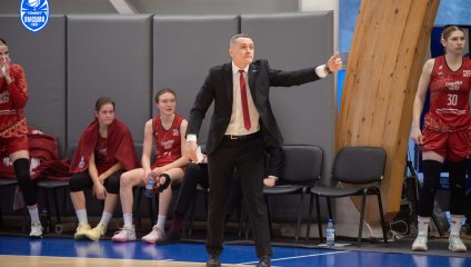 «Нефтяник-Титан-2» обыгрывает лидера